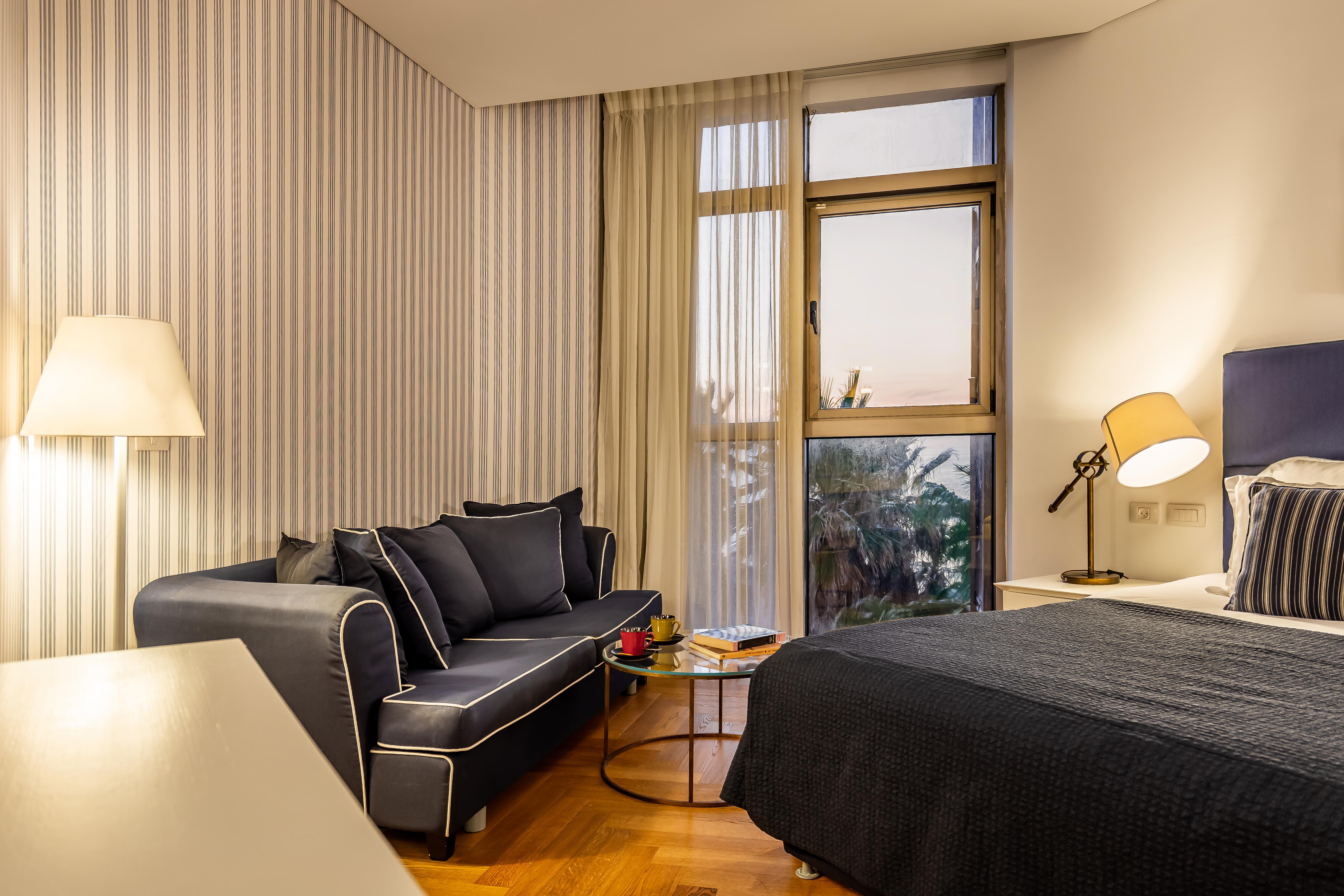 Daniel Herzliya Hotel Esterno foto A room at the hotel