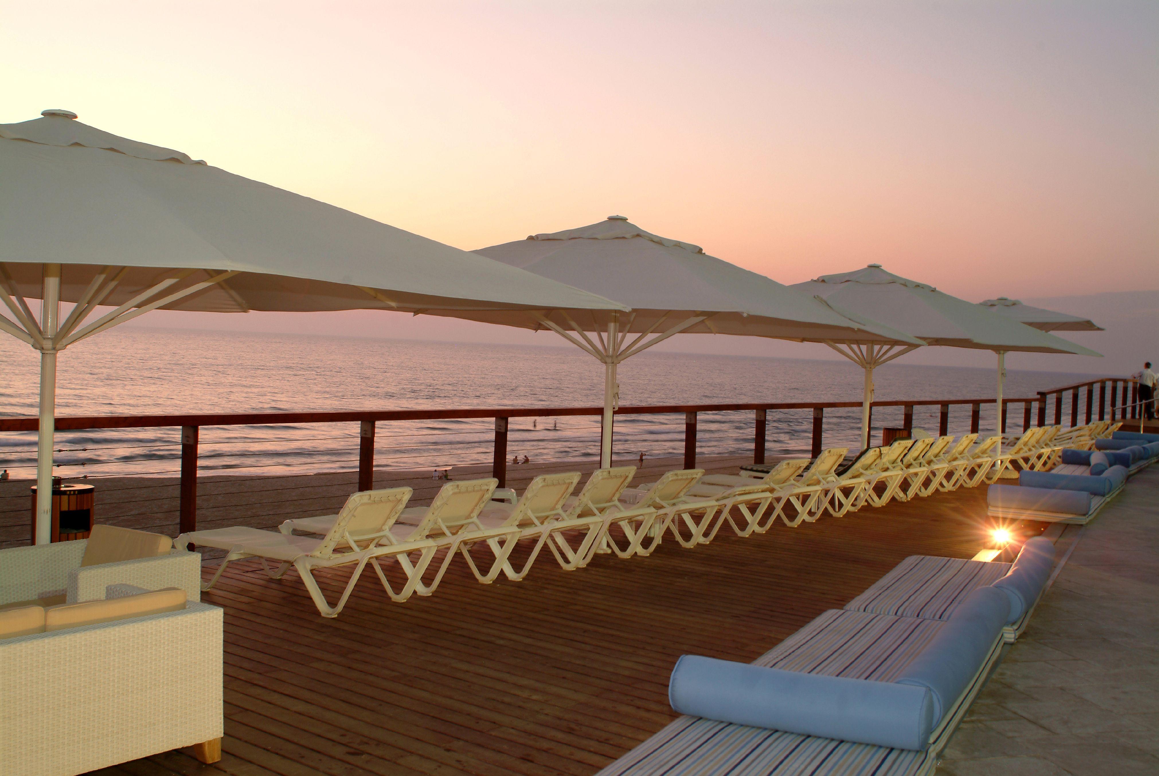 Daniel Herzliya Hotel Esterno foto The Dead Sea