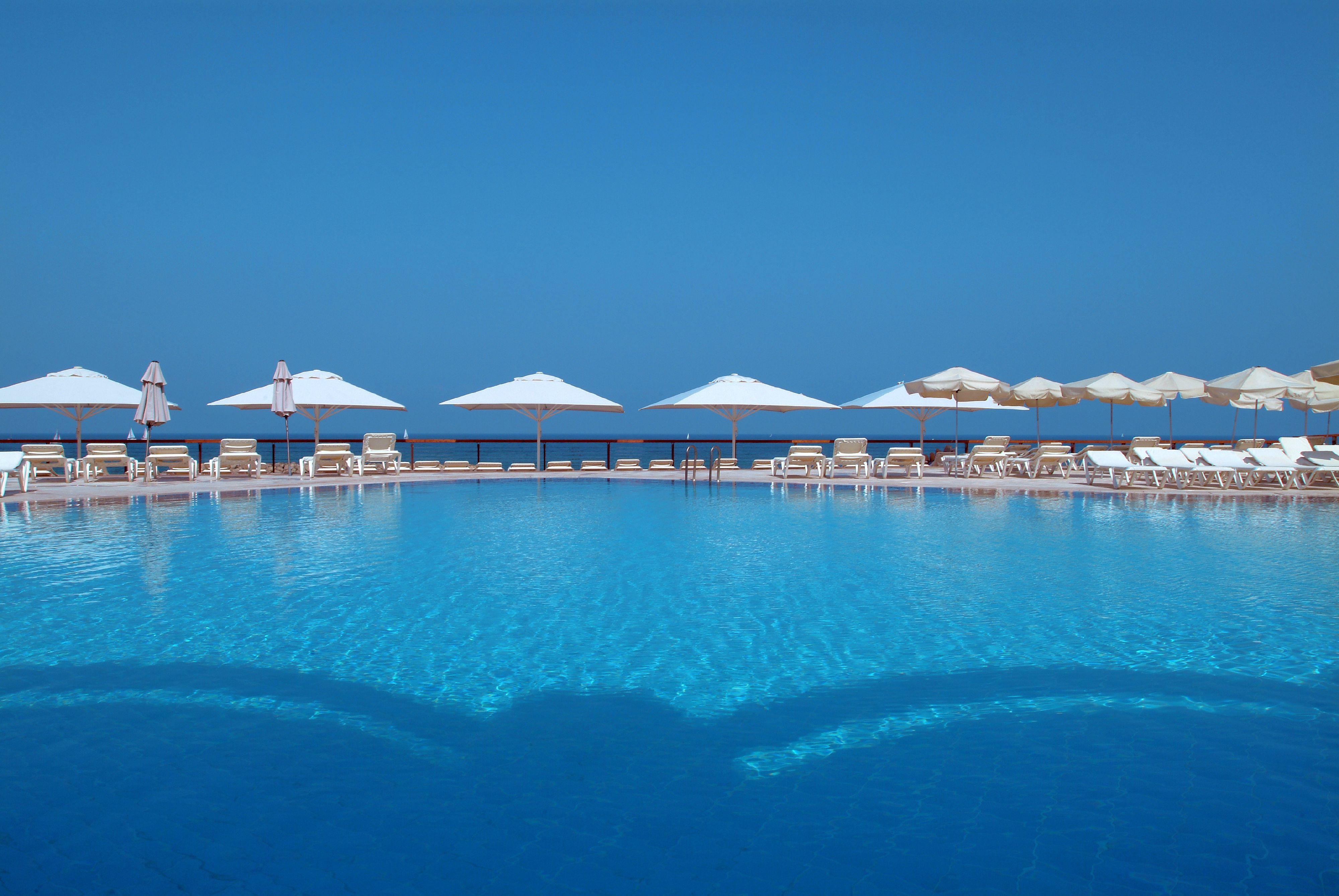 Daniel Herzliya Hotel Esterno foto The pool at the resort