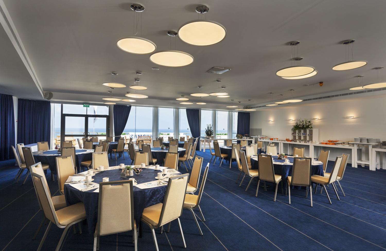 Daniel Herzliya Hotel Esterno foto The 10th floor meeting room