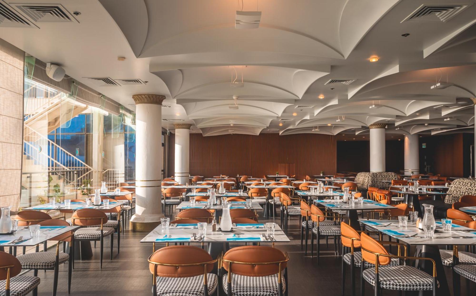 Daniel Herzliya Hotel Esterno foto The interior of the restaurant